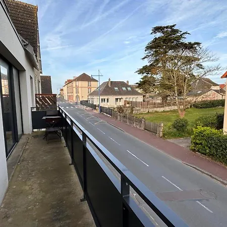 Bel Appartement A 200M De La Plage Barneville-Carteret Exterior photo