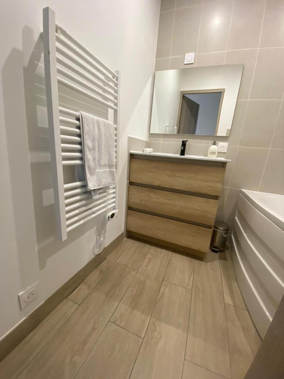 Apartment Bel A 200m De La *